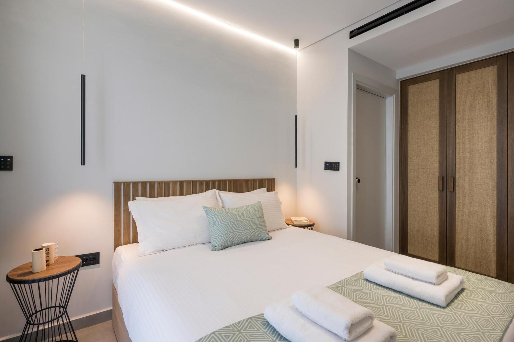 Ostrakon Suites Agia Marina 외부 사진